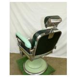 VIEW 4 BACK PORC. BARBER CHAIR