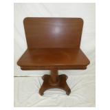 VIEW 2 CLOSEUP TOP MAH. TABLE