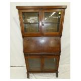UNUSUAL 1/4 SAWN OAK BOOKCASE/SECRETARY
