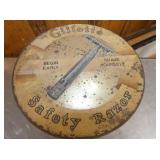 VIEW 3 CLOSEUP TIN LID