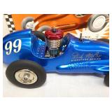 VIEW 3 CLOSEUP MIDGET RAZOR