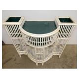 VIEW 2 CLOSEUP WICKER PLANTER