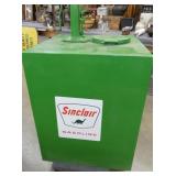 VIEW 2 CLOSEUP W/ DINO