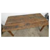 VIEW 2 CLOSEUP TOP HARVEST TABLE