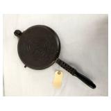 GRISWOLD WAFFLE MAKER