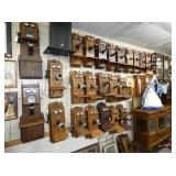 COLLECTION OAK WALL PHONES