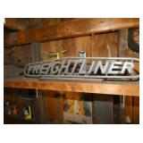 FREIGHTLINER EMBLEM