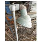 ENAMEL STATION LIGHT