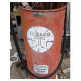 VIEW 6 CLOSEUP BASE GAS PUMP