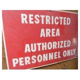 VIEW 2 CLOSEUP 20X14