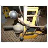 DEWALT MAGNICTIC DRILL