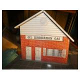 VIEW 3 TIN LITHO TOY STATION