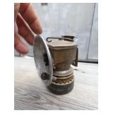 VIEW 4 MINNER LANTERN