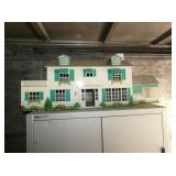 43X20 TOY TIN LITHO DOLL HOUSE