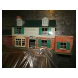 VIEW 2 CLOSEUP DOLL HOUSE