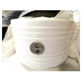 VIEW 2 CLOSEUP GE BEE HIAVE