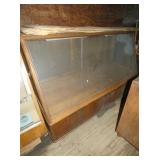 VIEW 4 OAK FLOOR MODEL DISPLAY CASE