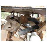 VIEW 2 NUMEROUS GLOBES