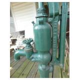 VIEW 4 CLOSEUP HAND PUMP