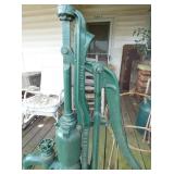 VIEW 5 MYERS HANDCRANK WATER PUMP