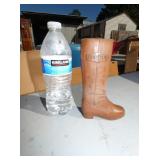 UNUSUAL BOOT DISPLAY