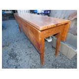 VIEW 2 CLOSEUP HEART PINE PEGGED TABLE