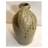 VIEW 5 CLOSEUP HANDLE 1QT CRAVEN JUG