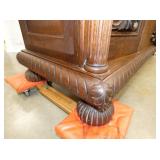 VIEW 9 CLOSEUP HORNER FEET