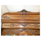 VIEW 5 CLOSEUP LG CARVED CROWNS