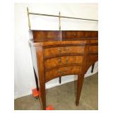 VIEW 5 CURVED FRONT DRAWERS