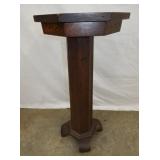 OAK PEDESTAL
