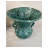 VIEW 2 CLOSEUP W/ DOUBLE HANDLES