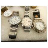 VIEW 2 CLOSEUP TIMEX, QUARTZ