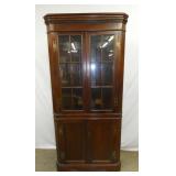 EARLY CRAFTIQUE MAH. CORNER CABINET