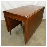 VIEW 2 CLOSEUP LG DROPLEAF SIDES