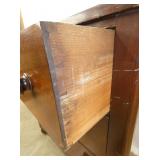 VIEW 4 DOVETAILED DRAWERS PETERSON