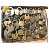 COLLECTION EARLY LOCKS