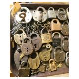 COLLECTION EARLY LOCKS