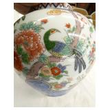 VIEW 2 CLOSEUP PEACOCK