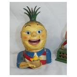 VIEW 2 CLOSEUP MR. PINEAPPLE