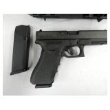 VIEW 2 CLOSEUP 9MM W/ 2 MAGS