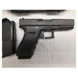 VIEW 2 CLOSEUP 15ROUNDS 3 MAGS