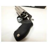 VIEW 5 TAURUS THE JUDGE 46/45