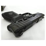 VIEW 5 BERETTA APX A1 9MM