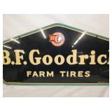 VIEW 6 PORC. GOODRICH FARM TIRES