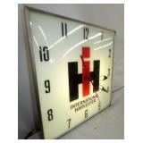 VIWE 5 16X16 INTERNATIONAL CLOCK