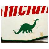 VIEW 3 CLOSEUP W/ DINO