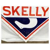 VIEW 5 CLOSEUP PORC. SKELLY 68IN