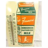 VIEW 2 CLOSEUP W/ CARTON