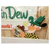 VIEW 2 CLOSE UP 35X17 W/WILLY